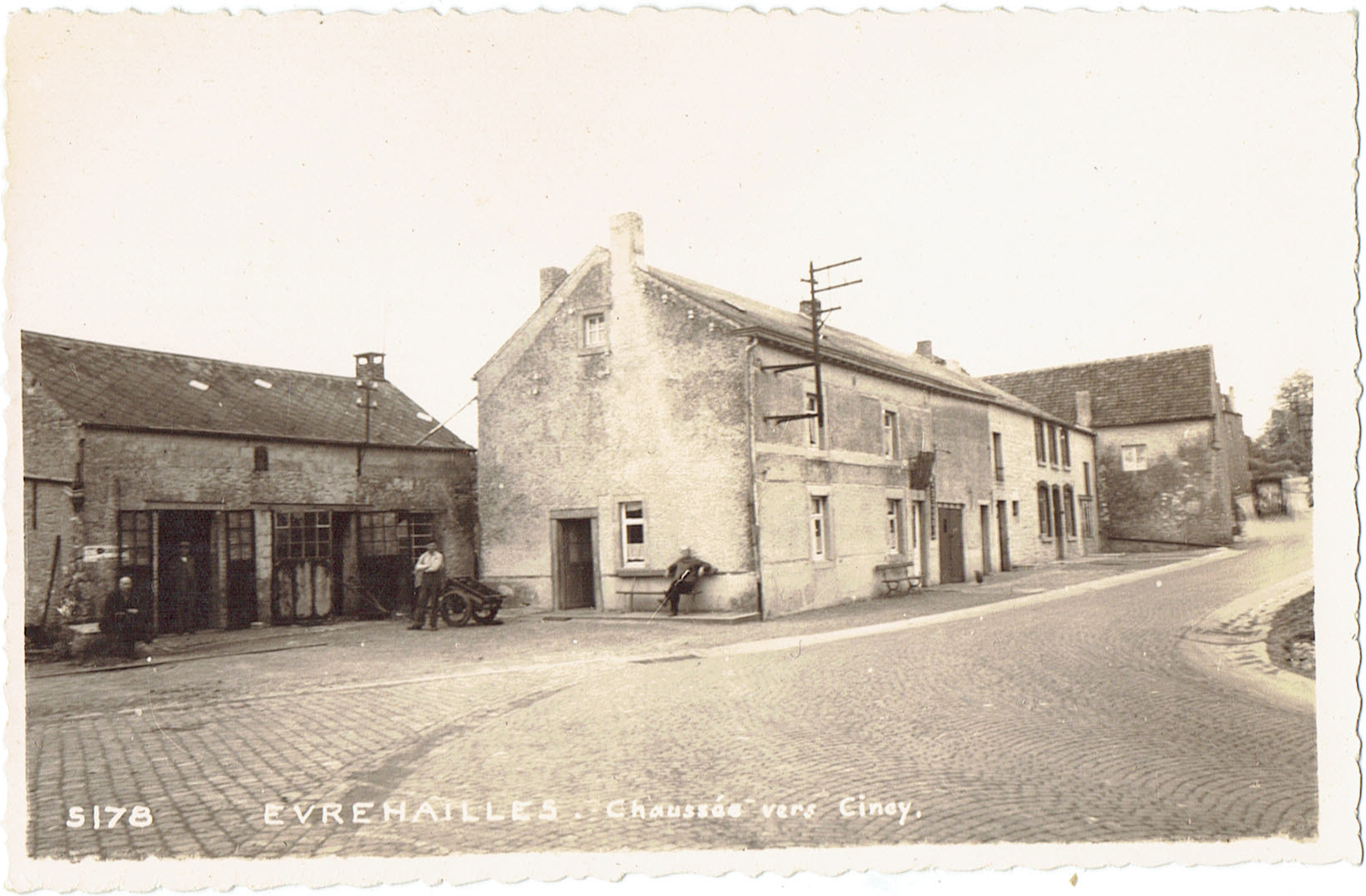 Chaussée vers Ciney, Everhailles