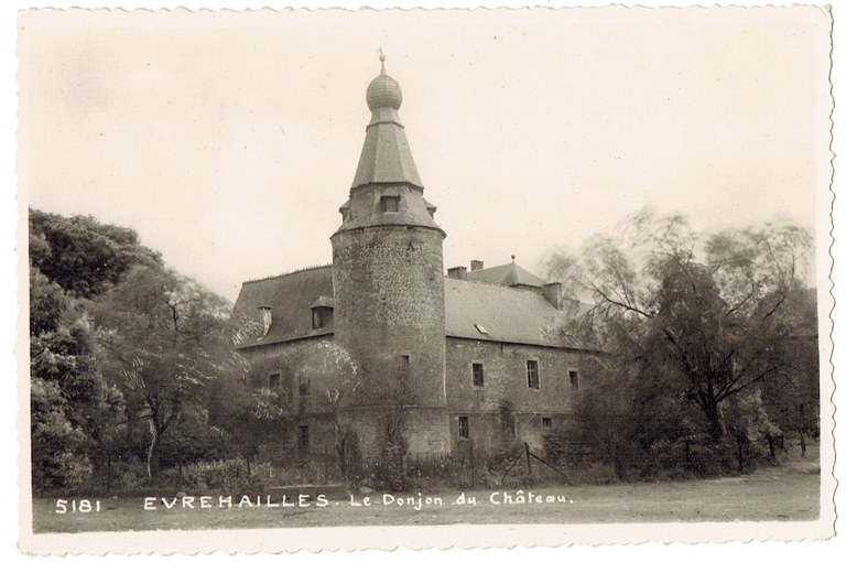 Le Donjon du château d'Evrehailles