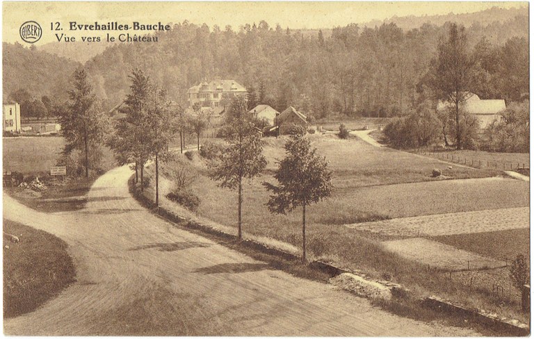 Vue vers le château, Evrehailles - Bauche
