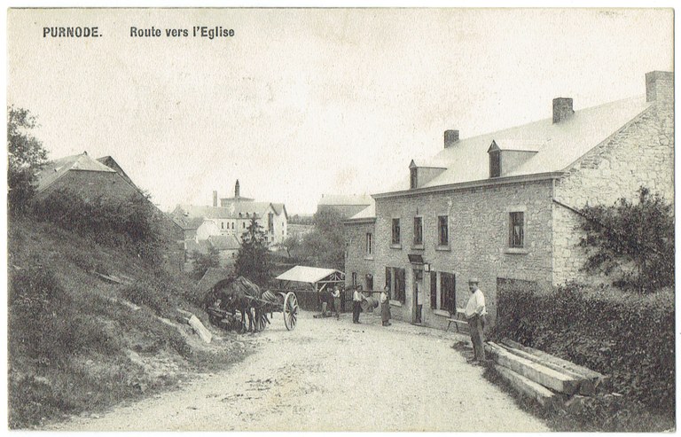 Route vers l'église