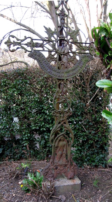 Croix mortuaire