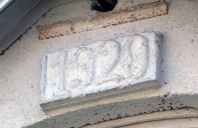 Plaque commémorative : 1928