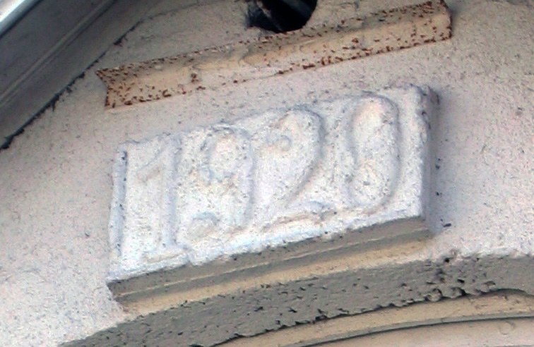 Plaque commémorative : 1928