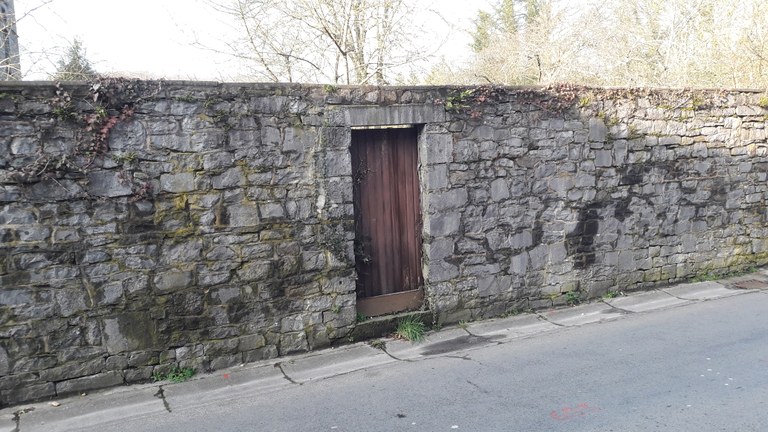 Mur de jardin clos