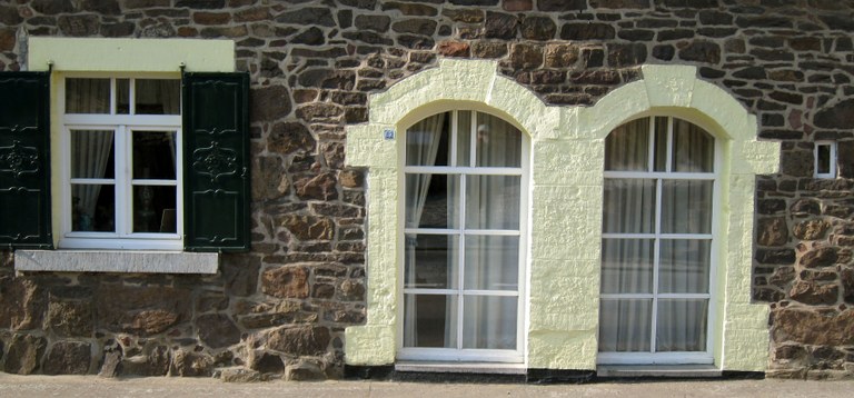 Montants de portes