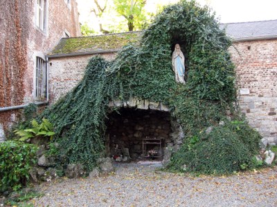 Grotte artificielle N-D de Lourdes